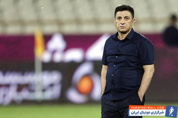 امیر قلعه نویی ، سرمربی تیم گل گهر گفت : ما از اشتباهات داوری ضرر کردیم . چرا برنامه فوتبال برتر مجموع ضرر تیم ها از داوری را نشان نمی دهد؟ .