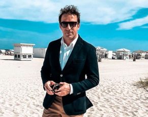 افتتاح رستوران دل پیرو و برگزاری جلسه آموزش زبان فارسی در اینستاگرام