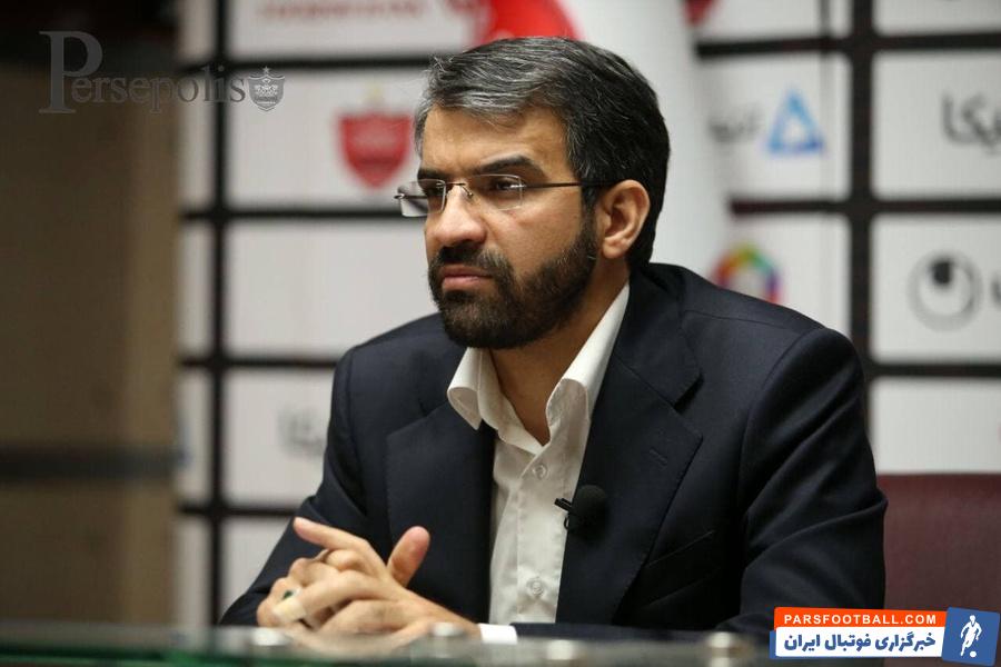 جعفر سمیعی ، مدیرعامل باشگاه پرسپولیس گفت : همیشه با هواداران رو راست بوده ام اما الان خودم را تنهای تنها می بینم و برای آینده نگران هستم.