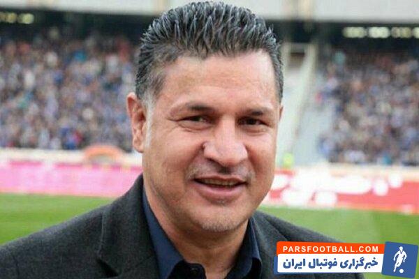 در سال ۱۳۸۳ علی دایی ، مهاجم تیم ملی و پرسپولیس به گفتگو با خبرگزاری پارس فوتبال و خبرنگاران آن ، محمدرضا احمدی ، یاسر اشراقی و علیرضا رجبی پرداخت.