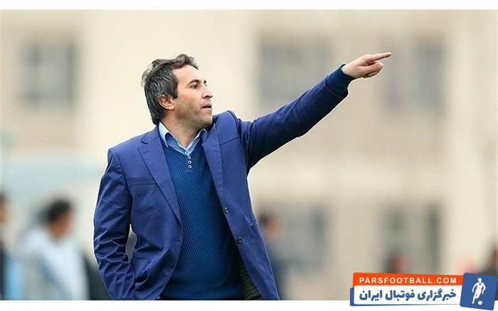 علی لطیفی : اکنون تیم ملی شناور بازی میکند و در فاز حمله هم خیلی خوب عمل میکند