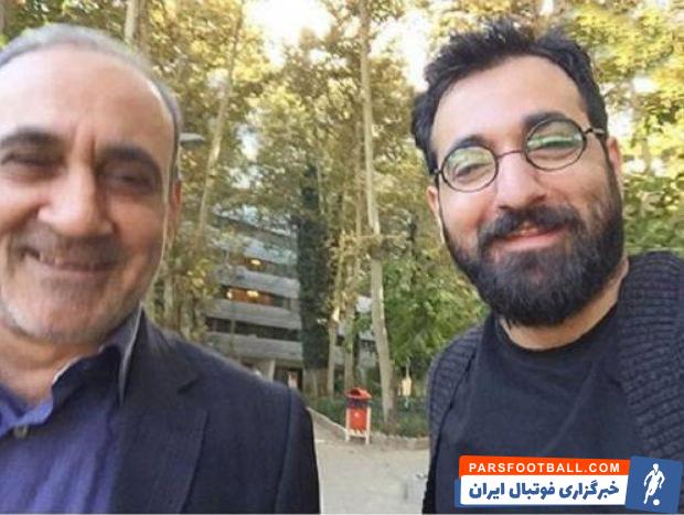 آرمان گرشاسبی ، پسر حمیدرضا گرشاسبی ، مدیرعامل پیشین پرسپولیس در برنامه پیشگو گفت که استقلالی است و کل کل زیادی با پدرش دارد.