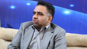 مهدی عبدیان پس از جدایی از هیات مدیره استقلال گفت : وزیر ورزش پست مدیرعاملی استقلال را سر مسائل سیاسی معامله کرده اند.