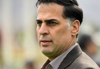 سعید آذری ، مدیرعامل تیم فولاد خوزستان گفت : بدهی مان به سروش رفیعی ۳۴۰ هزار دلار بود که توانستیم با اقدامات حقوقی آن را به ۷۶ هزار دلار کاهش دهیم.