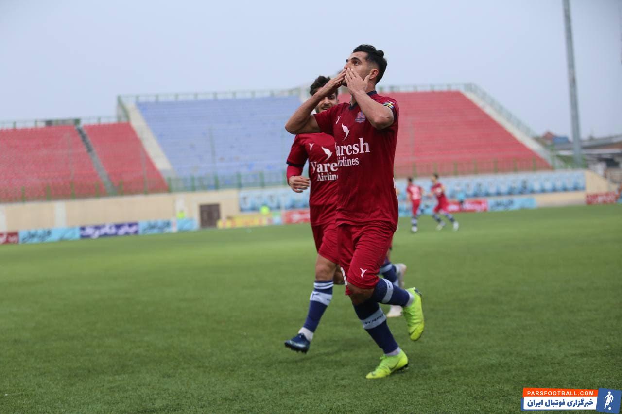 محمود قائدرحمتی هافبک نساجی : بازی با استقلال ببینید چه تیمی داریم !