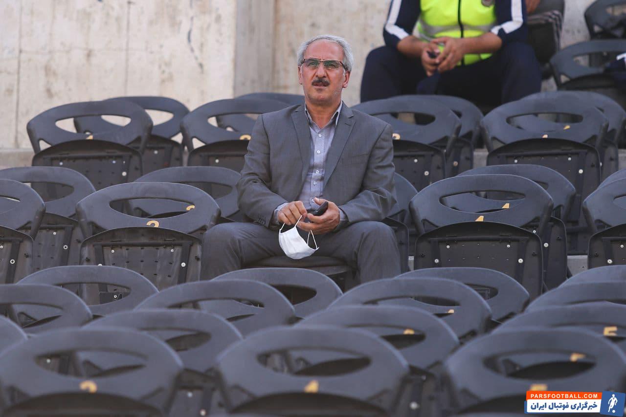 جمشید نظمی مدیرعامل تراکتور، تماشاگر ویژه در آزادی