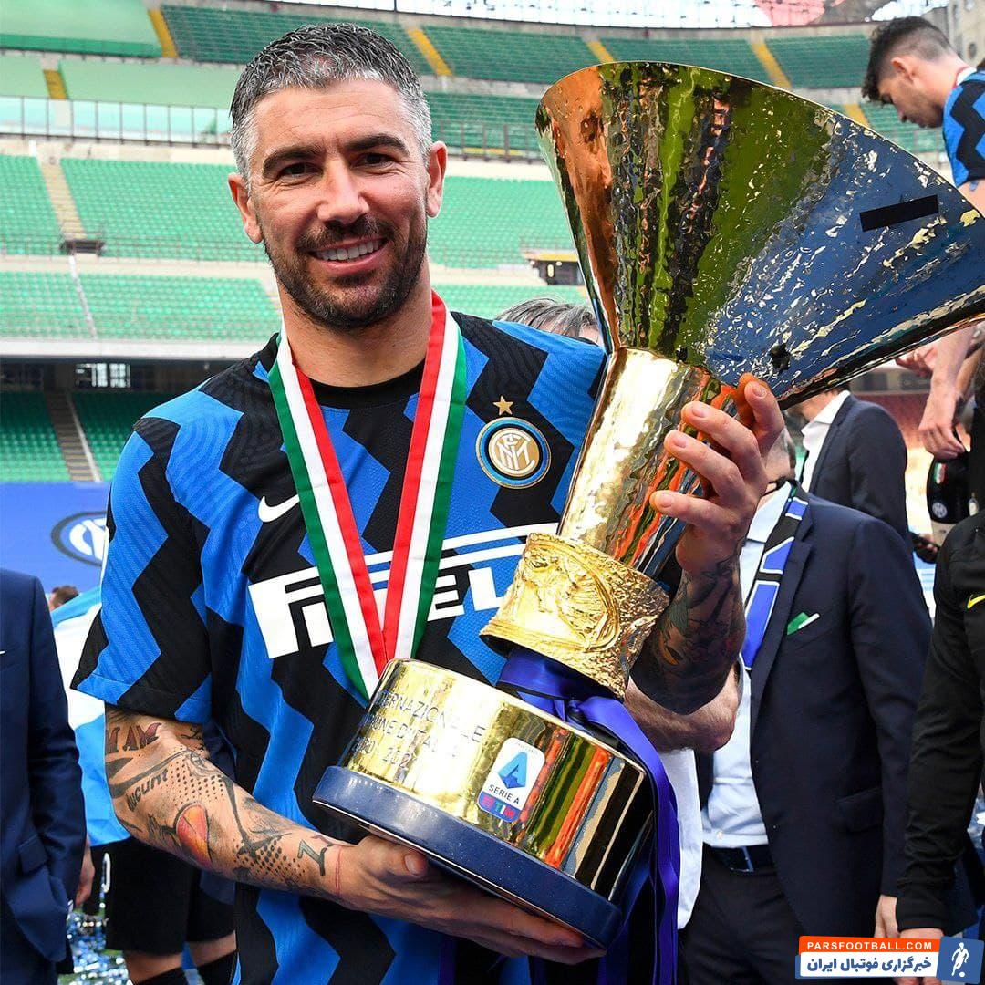 تمدید قرارداد الکساندر کولاروف با اینترمیلان تا سال 2022