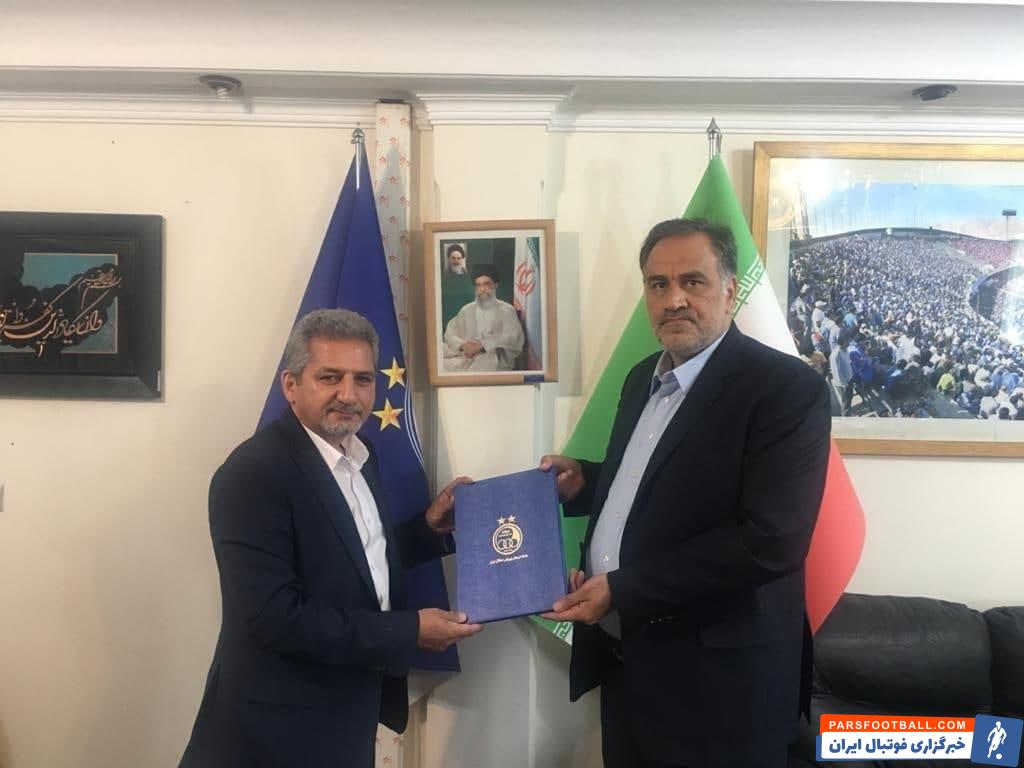 بی تردید بازگشت فریادشیران در سمت جدید به باشگاه استقلال میتواند جنجال های زیادی را در این خصوص نزد هواداران و کادرفنی ایجاد کند.