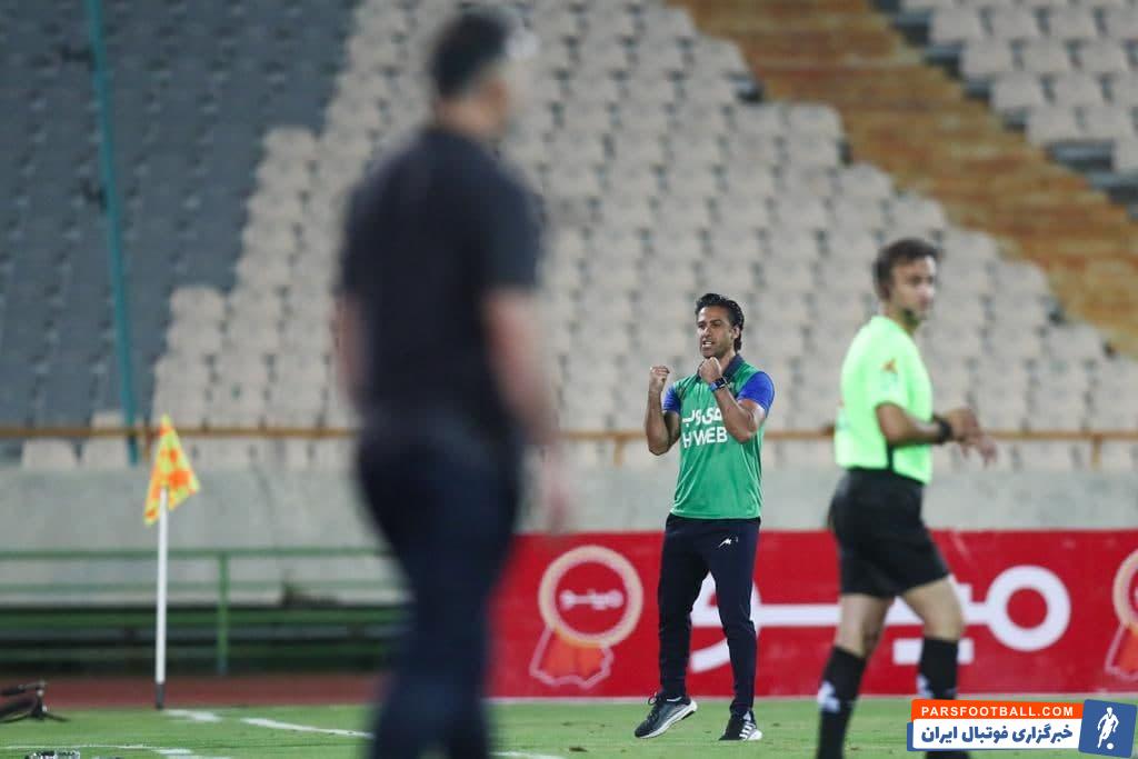 فرهاد مجیدی سرمربی جوان استقلال برای هفتمین بازی متوالی در رقابت با مربیان استقلالی، شکست نخورد و توانست دست پر از میدان خارج شود.
