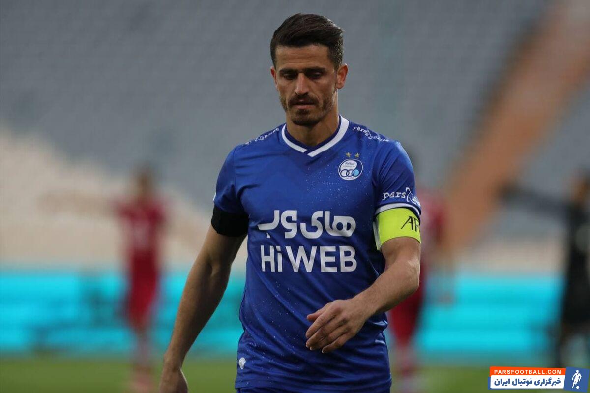 وریا غفوری مصدوم است و جانشینان او در دیدار های اخیر عملکرد خوبی نداشته اند تا در آستانه دربی بحران بزرگی در سمت راست خط دفاعی شکل بگیرد.