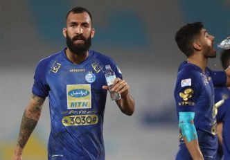 باشگاه استقلال با انتشار یک بیانیه اعلام کرد که فرهاد مجیدی هیچ تماسی با روزبه چشمی برای بازگشت او به استقلال نداشته است.