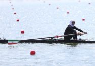 نازنین ملایی ، قایقران ایرانی که اولین نماینده ایران در المپیک توکیو بود ، موفق شد در گروه خود سوم شود و به یک چهارم نهایی بازی راه پیدا کند.