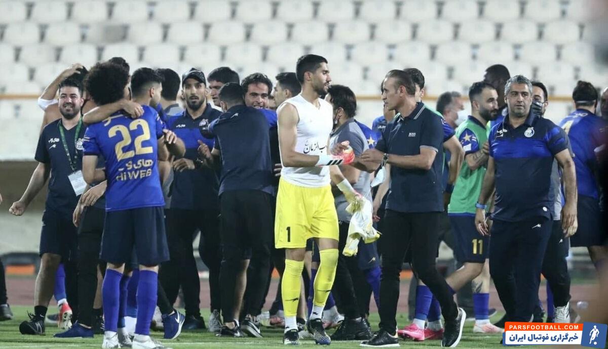 یحیی گل‌محمدی سرمربی سرخ‌پوشان پایتخت پس از پایان شهرآورد و شکست در ضربات پنالتی، به بازیکنان و اعضای کادرفنی استقلال تبریک گفت.