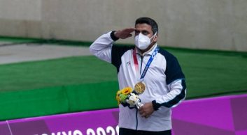 جواد فروغی در فینال رشته تیراندازی ۱۰ متر تپانچه بادی با امتیاز ۲۴۴.۰۸ در بین ۸ ورزشگار در رده اول ایستاد و مدال خوشرنگ طلا را کسب کرد.