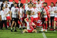 مهدی شیری مدافع پرسپولیس بعد از قهرمانی جواب سرمربی استقلال را داد و مقابل دوربینهای تلویزیونی به استقلالی ها طعنه زد.