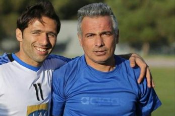 علیرضا اکبرپور ، سرمربی تیم ماشین سازی گفت : کل دارایی تیم ما یک یک وانت است که هر روز سر این زمین تمرین یا آن زمین تمرین است.