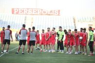 جلسه بازیکنان پرسپولیس پیش از بازی با تراکتور