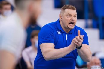 بردیا سعادت ، فرهاد قائمی و محمدطاهر وادی ، با نظر ولادیمیر آلکنو از اردوی تیم ملی والیبال خط خوردند و از اردو خارج شدند.