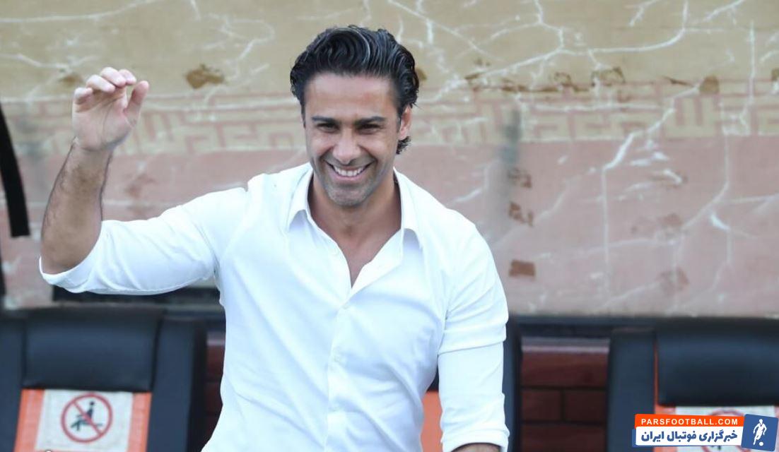 فرهاد مجیدی تحت هیچ شرایطی از هدایت استقلال استعفا نمیدهد