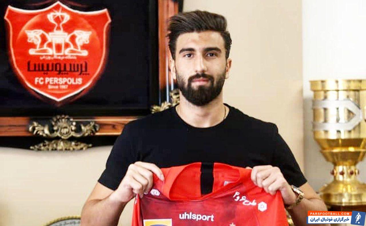 علی شجاعی ، هافبک تیم پرسپولیس که در این فصل خیلی به او بازی نرسید ، قصد جدایی از پرسپولیس را دارد و احتنالا از اولین جدا شده های پرسپولیس خواهد بود.