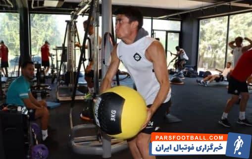 محمد نادری مدافع چپ سابق استقلال با قراردادی سه ساله به آلتای پیوست،تیمی که هدایت آن با مصطفی دنیزلی است.