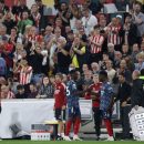 بوکایو ساکا، ستاره جوان آرسنال از اولین هفته فصل لیگ برتر از سوی هواداران برنتفورد مورد تشویق قرار گرفت.