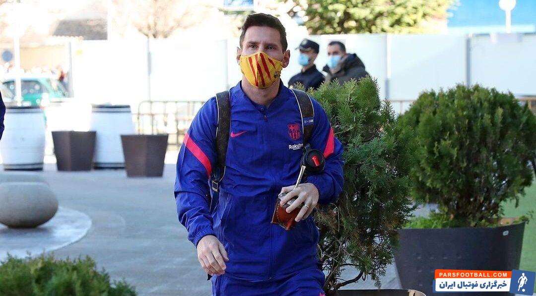 لیونل مسی برای تمدید ۵ ساله قراردادش با بارسلونا به توافق رسیده، اما هنوز برای امضای این قرارداد بازنگشته است.