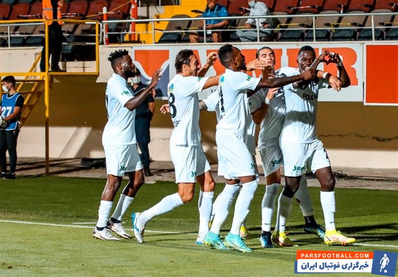 محمد نادری به همراه تیم آلتای اسپور ترکیه به صدر جدول سوپر لیگ این کشور رسید