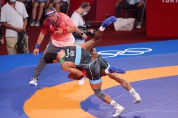 محمدعلی گرایی کشتی گیر فرنگی کار ایران برای صعود به نیمه نهایی با حرکتی تماشایی توانست حریف کروات خود را شکست دهد.