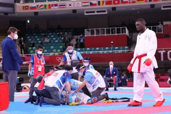 سجاد گنج زاده طارق حامدی در حالی که هنوز ۲ دقیقه از مبارزه باقی مانده بود و طارق حمدی با یک ضربه پا به صورت و گردن سجاد گنجزاده را بیهوش روی زمین انداخت.