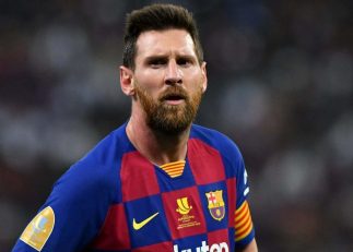 لیونل مسی دیشب در طی مراسمی با هم تیمی های خود خداحافظی کرد