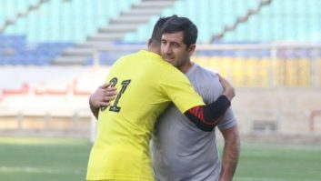 یکی از مهمترین اتفاقات آخرین تمرین پرسپولیس پس از یک روز غیبت حامد لک، برخورد او با کریم باقری پس از دلخوری در روز قهرمانی بود.