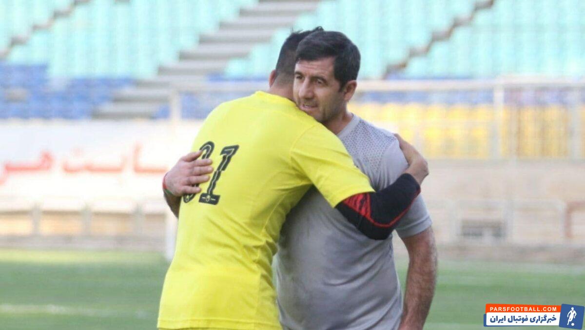 یکی از مهمترین اتفاقات آخرین تمرین پرسپولیس پس از یک روز غیبت حامد لک، برخورد او با کریم باقری پس از دلخوری در روز قهرمانی بود.