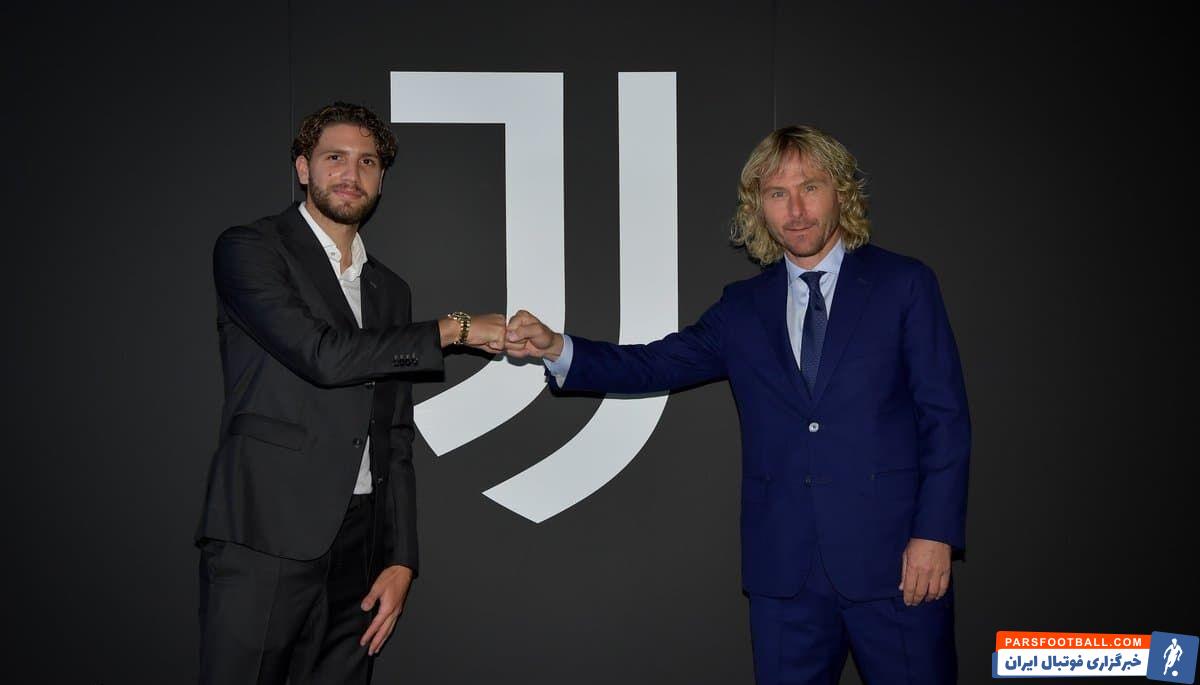 مانوئل لوکاتلی هافبک ۲۳ و ملیپوش ایتالیایی ساسولو پس از حرف و حدیثهای فراوان راهی تورین شد تا پیراهن یوونتوس را بپوشد.