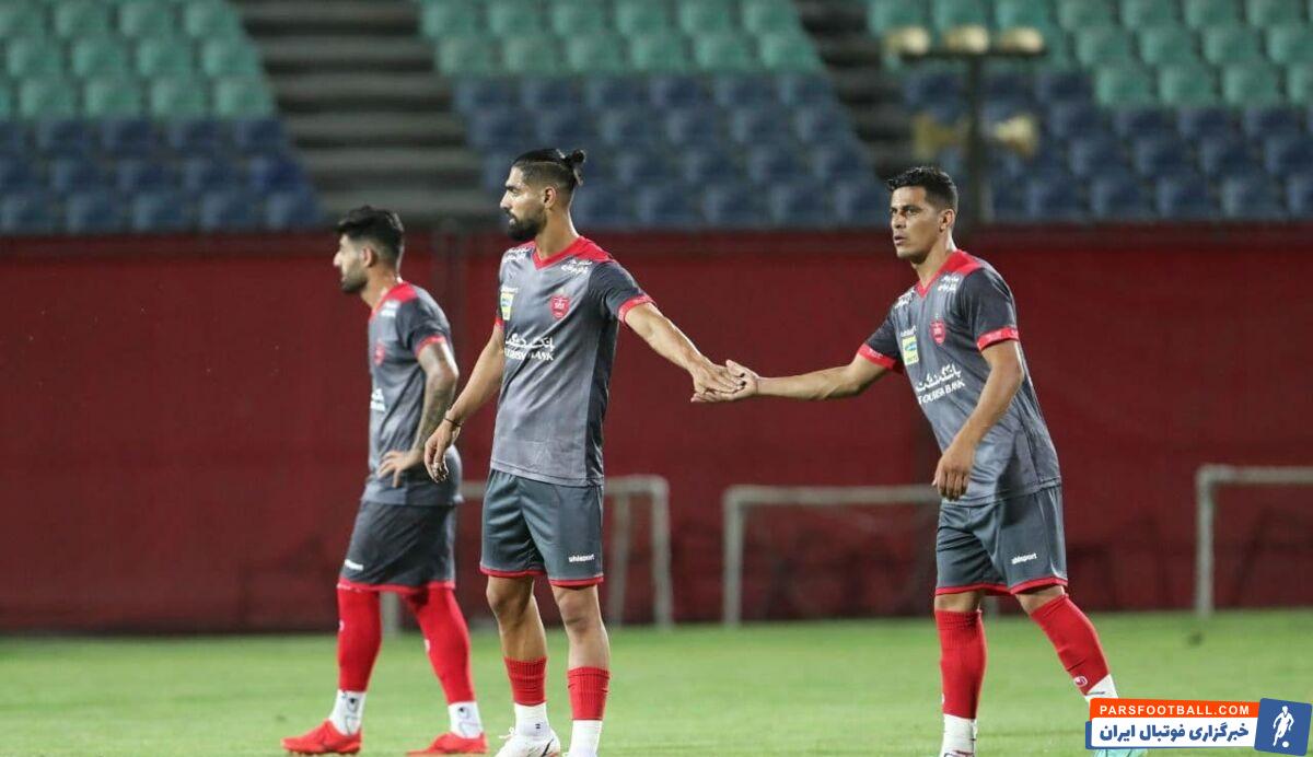 سرخپوشان پرسپولیس در ورزشگاه خانگی خود شهید کاظمی در حالی به مصاف تیم ملی دانشجویان رفتند که ۵ بازیکن این تیم در اردوی تیم ملی حضور دارند.