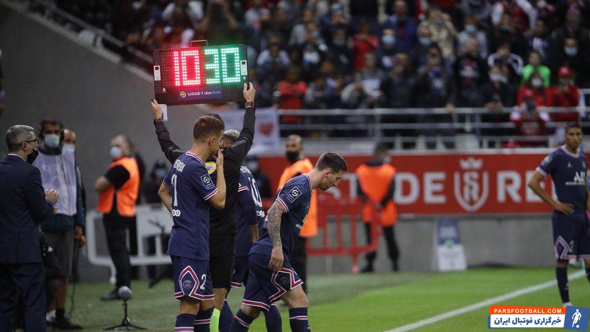 سرانجام انتظارها بعد از ۲ هفته به سر رسید و لیونل مسی در دیدار پاریسنژرمن مقابل رنس از دقیقه ۶۶ وارد زمین شد.