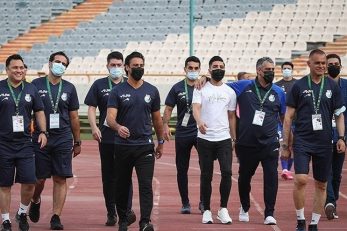 اسفند ماه سال گذشته بود که فرهاد مجیدی دوباره هدایت استقلال را به عهده گرفت و در اولین بازی‌اش روبروی فولاد و جواد نکونام قرار گرفت.