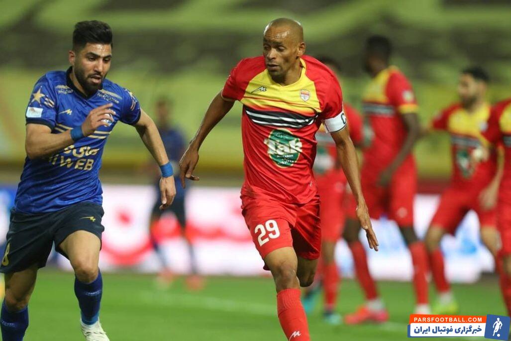 اصغر ملکیان رئیس هیئت مدیره استقلال : کار جذب شیمبا تمام شده است