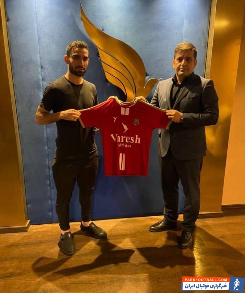 به نقل از باشگاه نساجی، رضا جعفری هافبک فصل گذشته سایپا امروز طی توافقی با مدیرعامل باشگاه قرارداد خود را به مدت دو فصل به ثبت رساند.