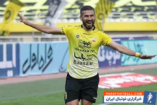 سجاد شهباززاده مهاجم سپاهان مذاکرات خود را با باشگاه پرسپولیس ادامه خواهد داد