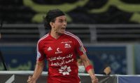 اکبر ایمانی هافبک باشگاه تراکتورسازی تبریز فصل آینده هم در این تیم خواهد ماند