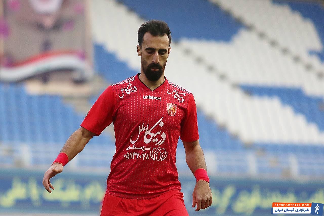 ستاره لیگ برتری پرسپولیس را دور زد و به استقلال پیوست