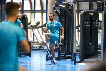 تمرینات فشرده امین قاسمی نژاد برای رسیدن به بازی با الهلال