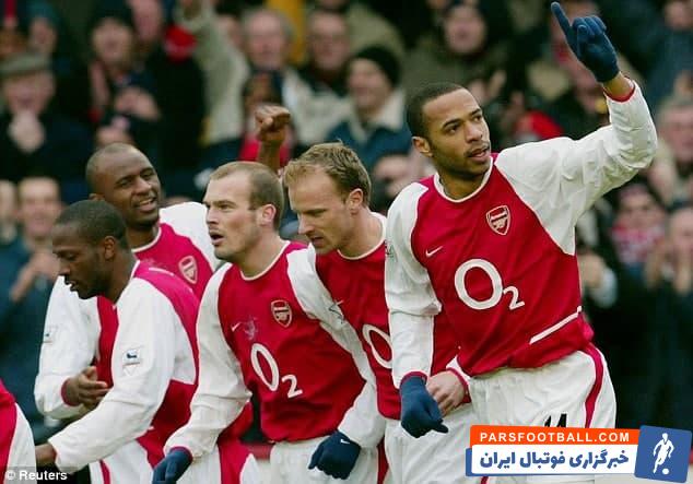 ونگر در آن مقطع به پشتوانه بازیکنانی چون هانری، برگ کمپ، لیونگبرگ، پاتریک ویرا چنین ادعایی را کرده و آنرا به سرانجام رسانده بود.