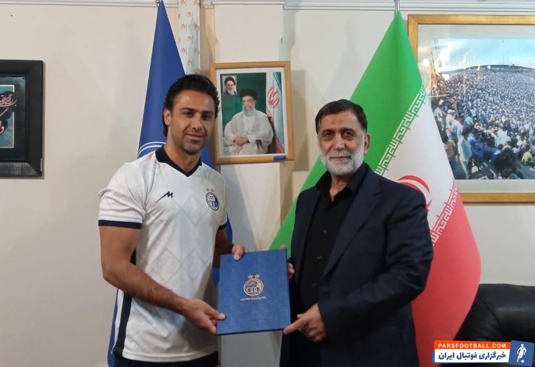 پس از توافق آجورلو با سرمربی ؛ فرهاد مجیدی تا 1403 در استقلال