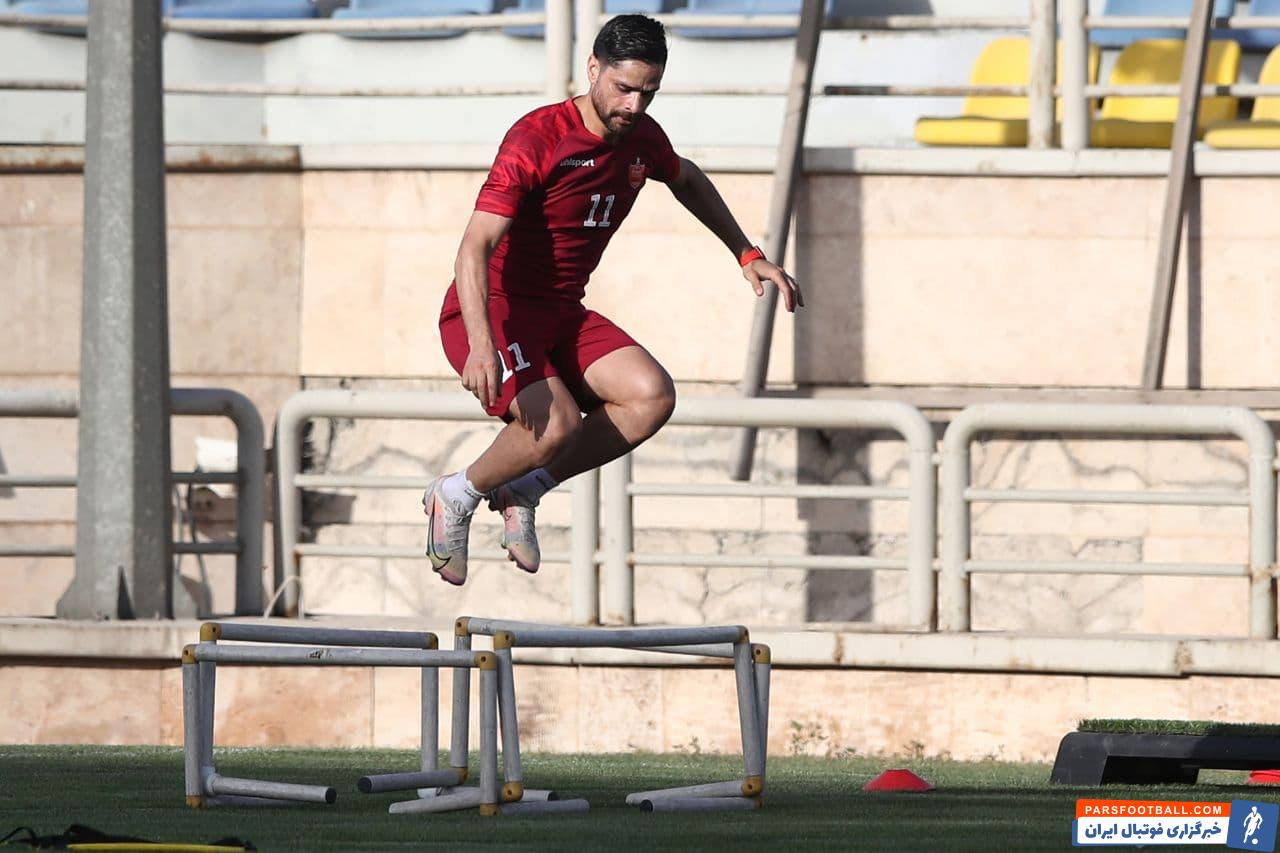 اگرچه یحیی گلمحمدی غیبت قطعی این بازیکن در دیدار با الهلال را اعلام کرده اما کامیابینیا تلاش میکند تا هرچه سریعتر به میدان بازگردد.