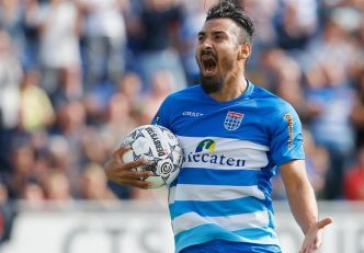 رضا گوچان نژاد مهاجم پیشین تیم ملی فوتبال ایران از دنیای فوتبال خداحافظی کرد