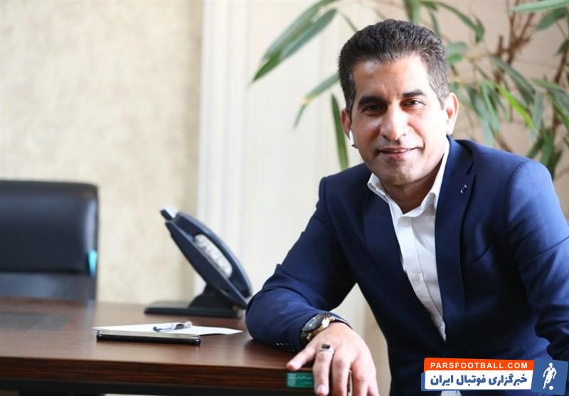 دفاع حسن کامرانی فر دبیرکل فدراسیون فوتبال از شرایط جذب بازیکن خارجی توسط تیم های لیگ برتری به ضرر پرسپولیس