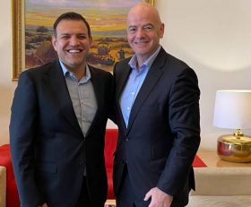 در جلسه عزیزی خادم با اینفانتینو اتفاق افتاد ؛ تذکرهای جدی رئیس فیفا به ایران برای حضور بانوان در ورزشگاه