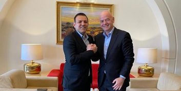 اینفانتینو با پاسخ مثبت به دعوت رئیس فدراسیون فوتبال ایران اعلام کرد که اواخر ژانویه یا اویل فوریه ۲۰۲۲ به ایران سفر خواهد کرد.